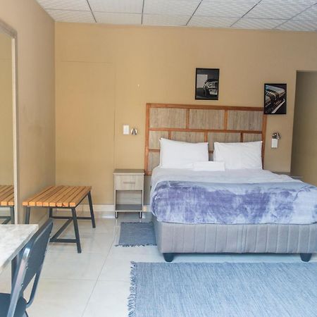 Ondangwa Rest Camp Bed & Breakfast Exterior photo